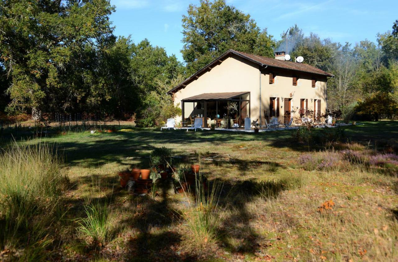 L'Atelier Du Grison Bed & Breakfast Callen Dış mekan fotoğraf